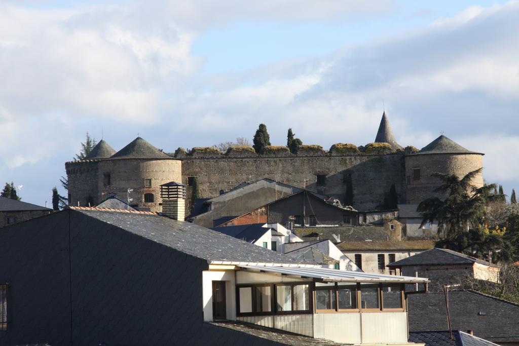 Venecia Bed&Breakfast Bed & Breakfast Villafranca Del Bierzo Exterior photo